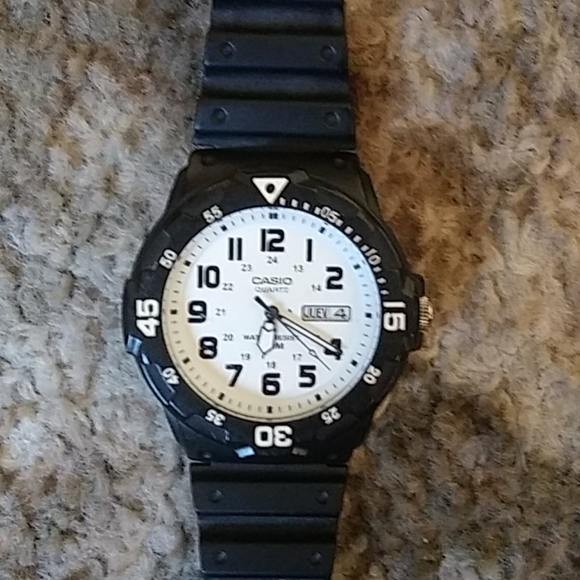 Watch - Picture 2 of 2